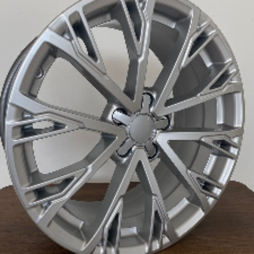 RC322 8X18 5X112 ET35 66,45 SILVER